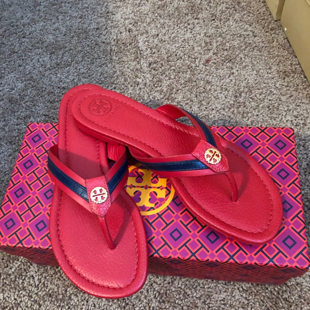 Tory Burch leather flip flops sandals